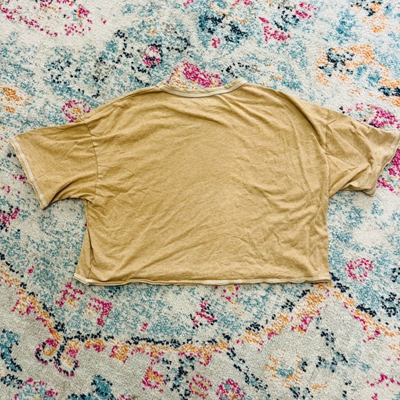 American Eagle “Here comes the sun” cropped tee - Picture 2 of 2